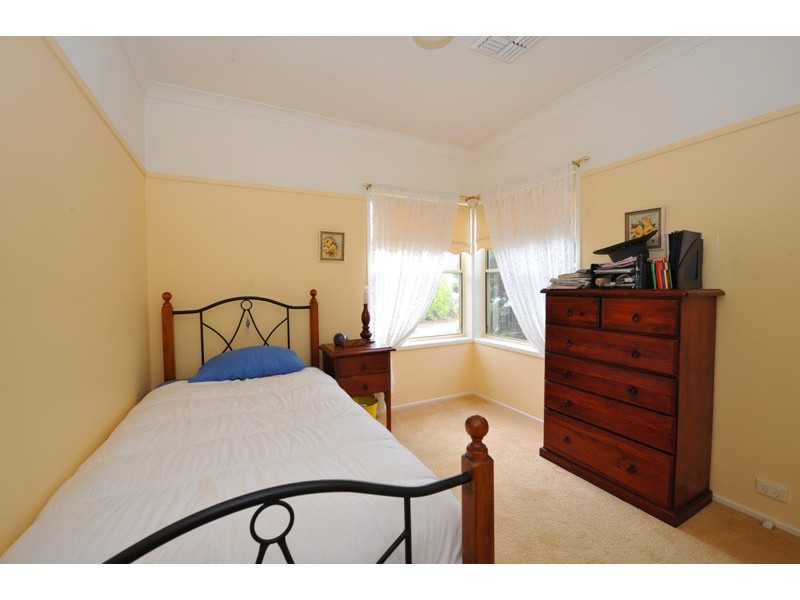 12 Cobb and Co Cct, Tamworth NSW 2340