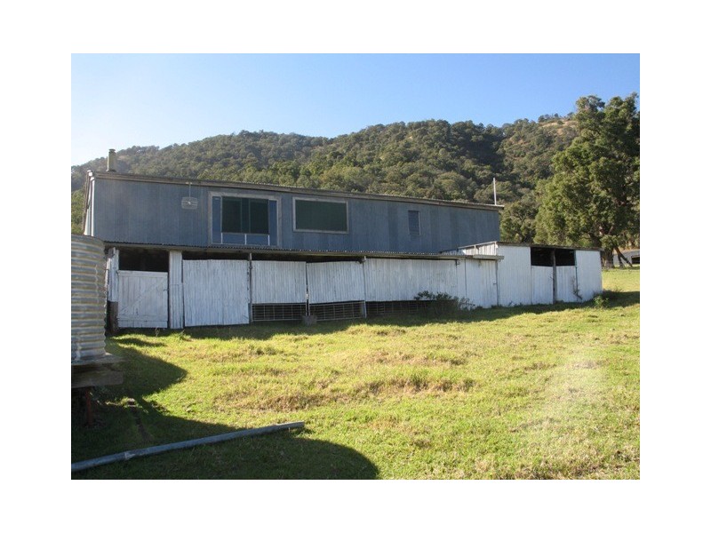 ‘Fig Trees’ 75 West Caragnoo Road, Moonbi NSW 2353