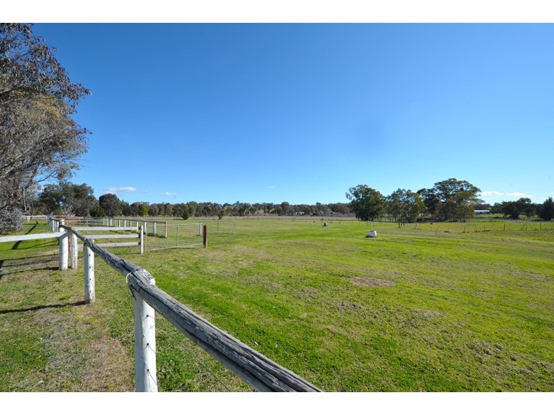 618 Warral Road, Tamworth NSW 2340