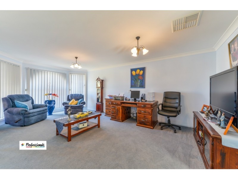 6 Nardoo Place, Tamworth NSW 2340
