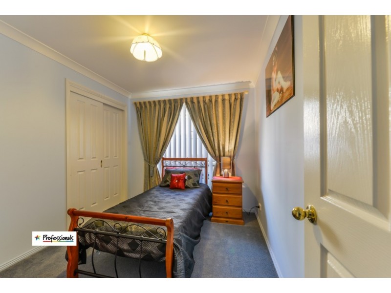 6 Nardoo Place, Tamworth NSW 2340