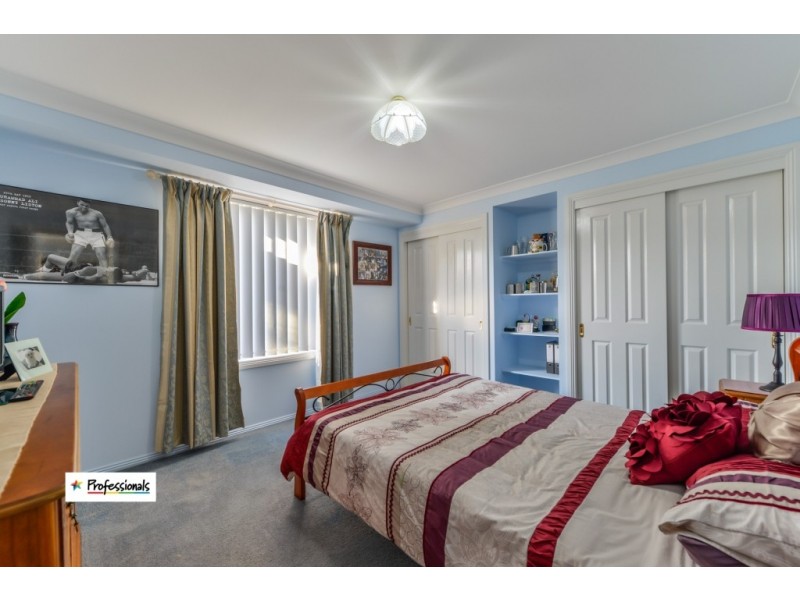 6 Nardoo Place, Tamworth NSW 2340