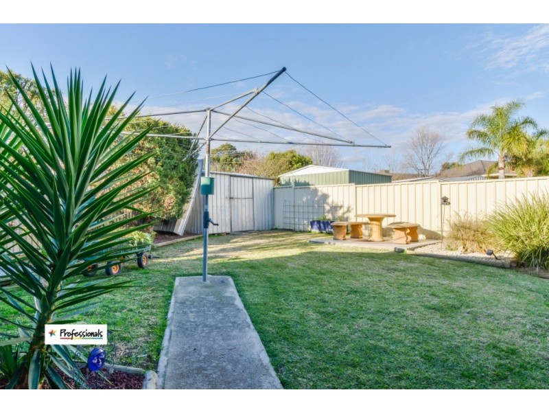 6 Nardoo Place, Tamworth NSW 2340