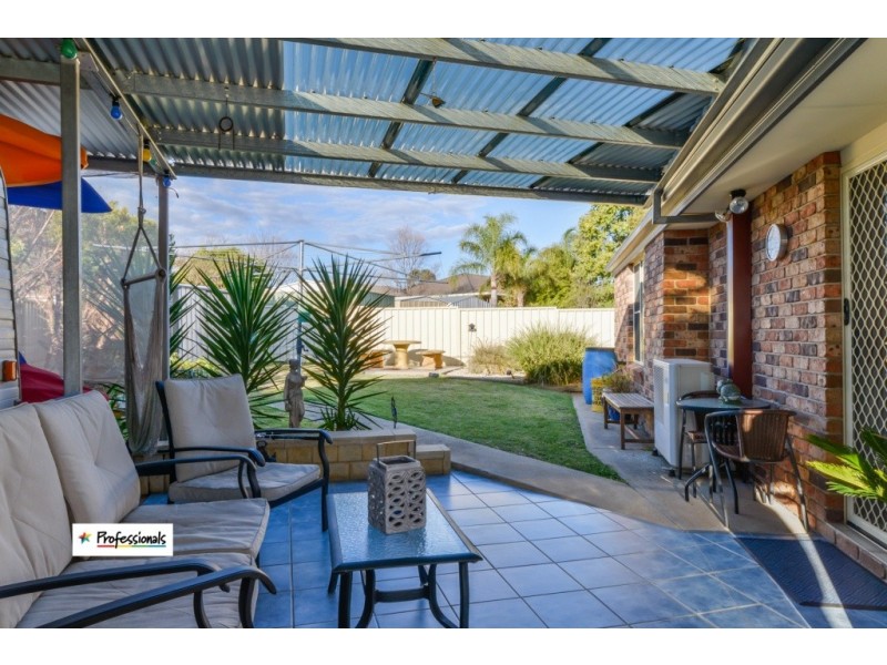 6 Nardoo Place, Tamworth NSW 2340
