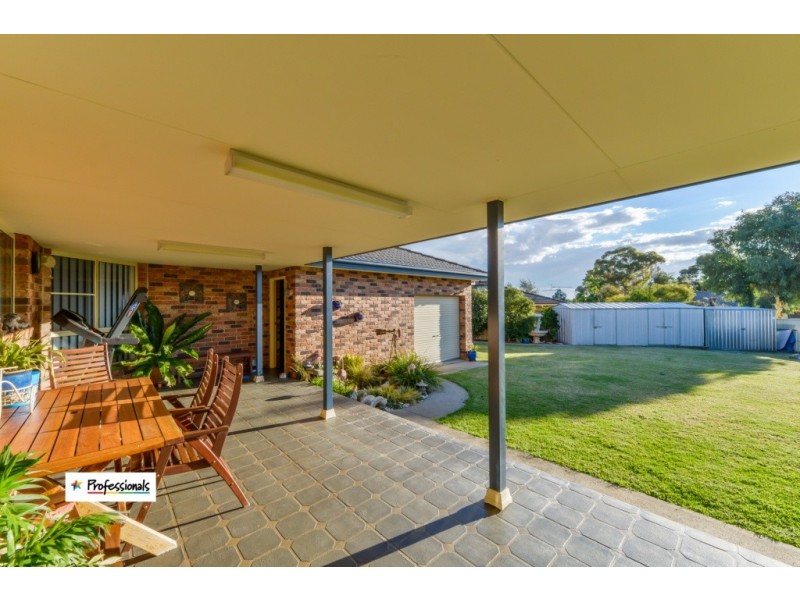 6 Nardoo Place, Tamworth NSW 2340