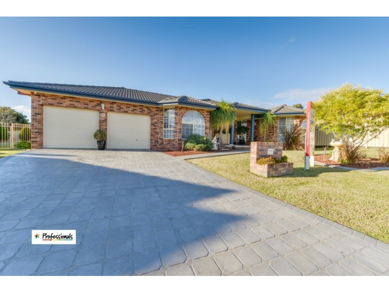 6 Nardoo Place, Tamworth NSW 2340