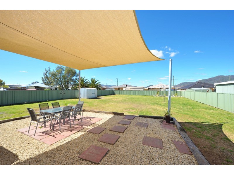 19 Denman Avenue, Kootingal NSW 2352