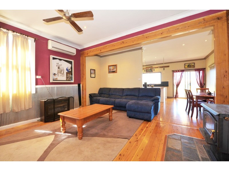 19 Denman Avenue, Kootingal NSW 2352