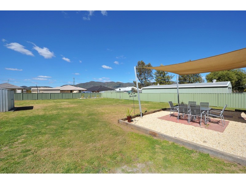 19 Denman Avenue, Kootingal NSW 2352
