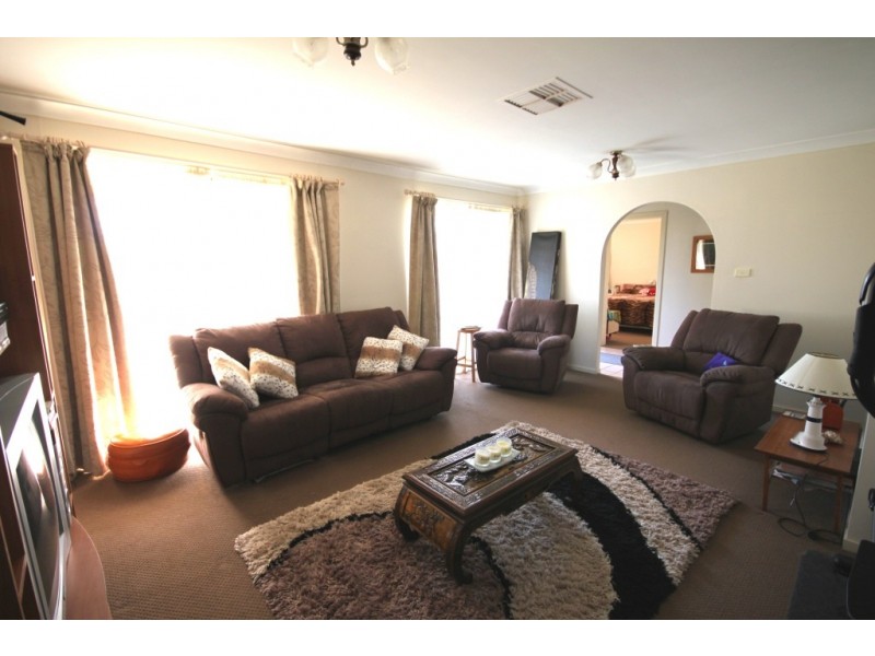 24 Queen Street, Tamworth NSW 2340