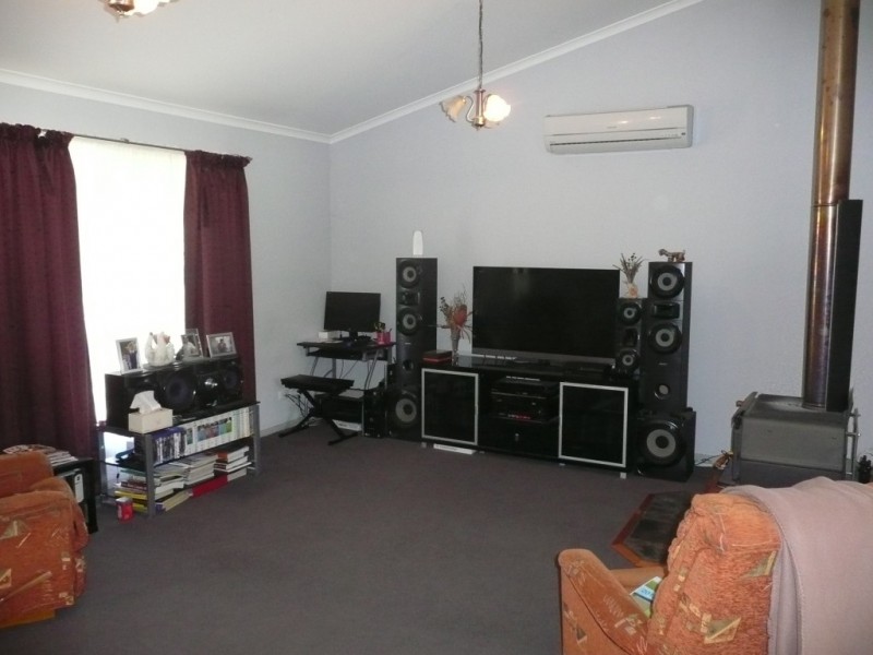 66 – 68 Nundle Road, Woolomin NSW 2340