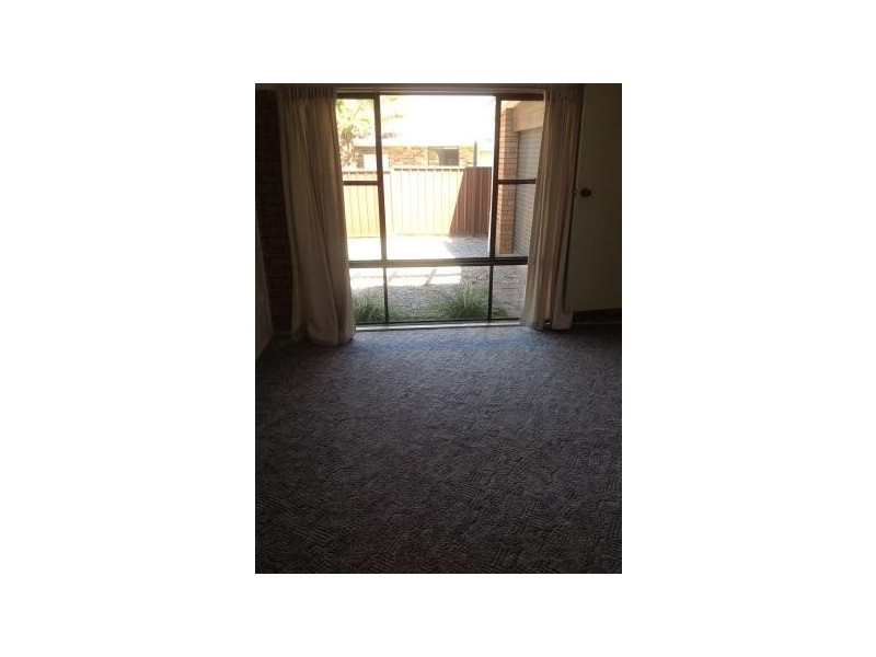 2/8 Hunt Street, Tamworth NSW 2340