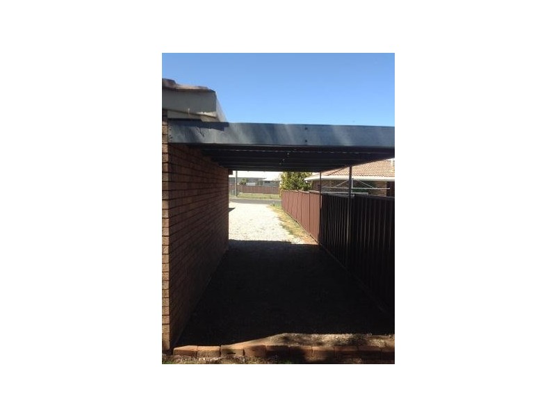 2/8 Hunt Street, Tamworth NSW 2340