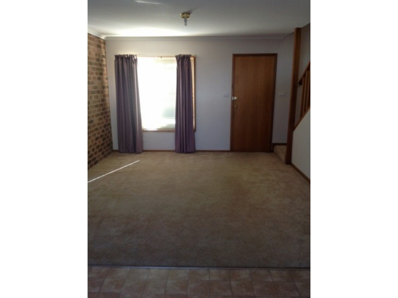 2/41 Piper Street, Tamworth NSW 2340