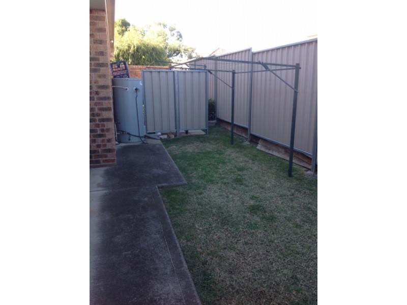 2/41 Piper Street, Tamworth NSW 2340