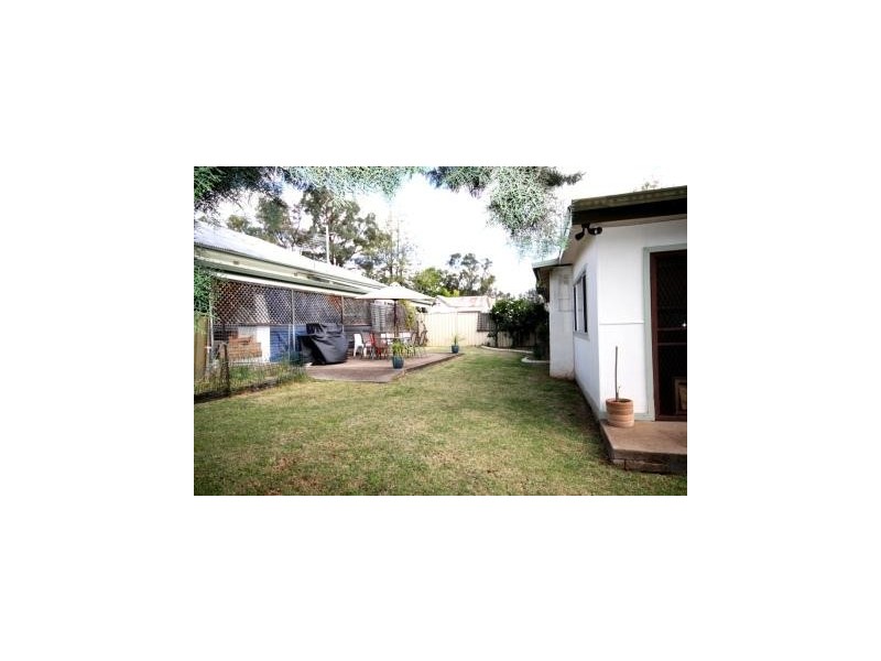 6 Elizabeth Street, Tamworth NSW 2340