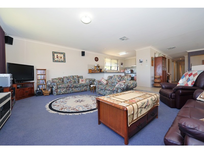 86 Tribe Street, Tamworth NSW 2340