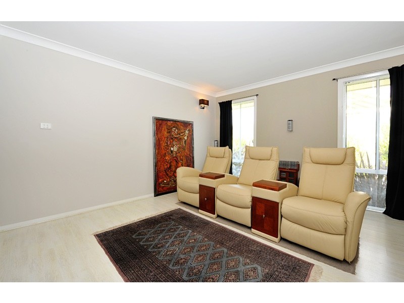 9 Wren Close, Tamworth NSW 2340