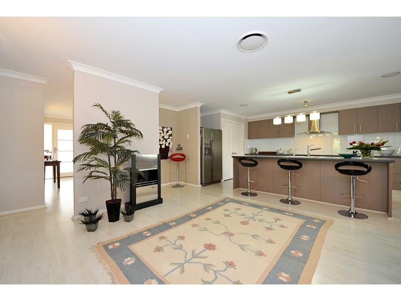 9 Wren Close, Tamworth NSW 2340