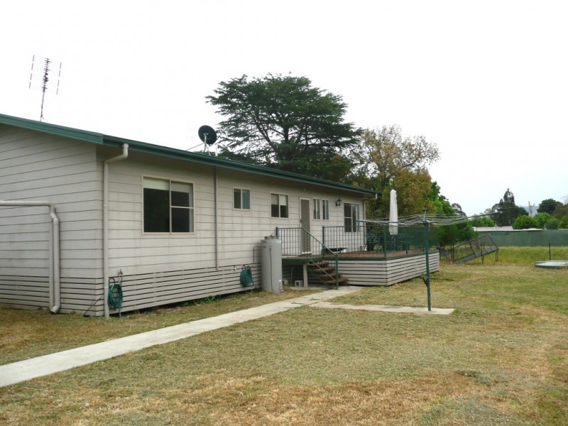 54-56 Frederick Street, Woolomin NSW 2340