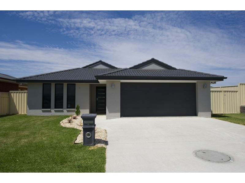 9 Cunningham Street, Tamworth NSW 2340