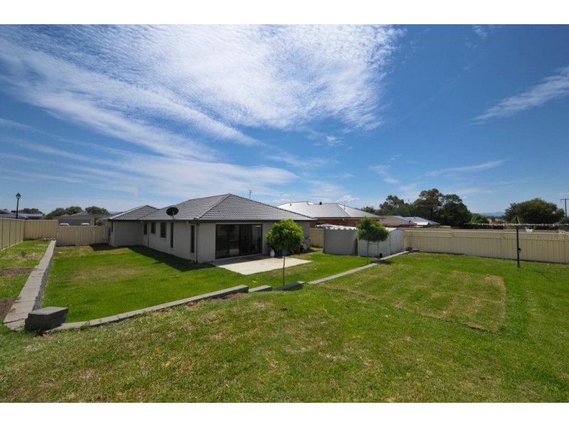 9 Cunningham Street, Tamworth NSW 2340