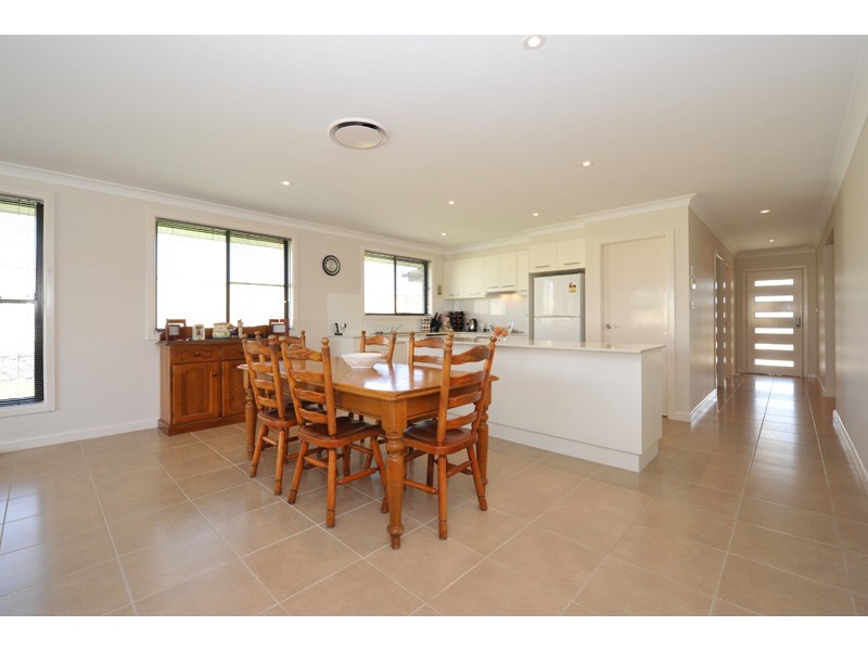 9 Cunningham Street, Tamworth NSW 2340