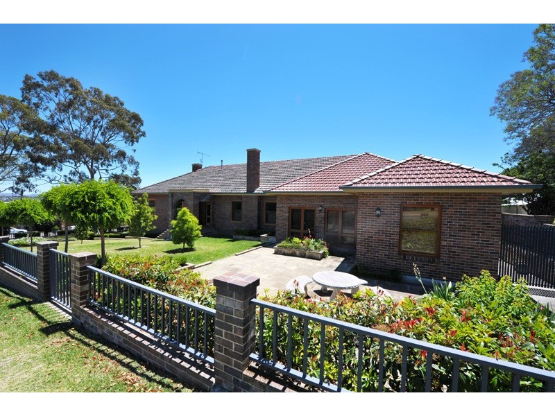 98 Upper Street, Tamworth NSW 2340