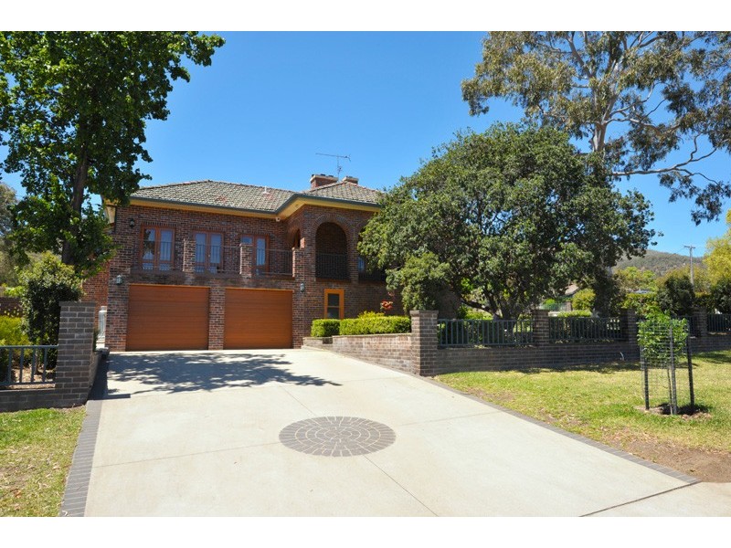 98 Upper Street, Tamworth NSW 2340