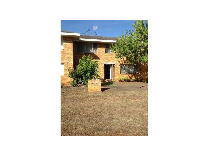 4/12-14 Macquarie St, Tamworth NSW 2340