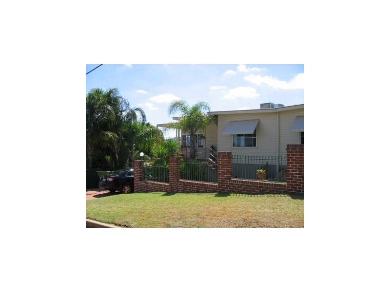12 Paul Street, Tamworth NSW 2340