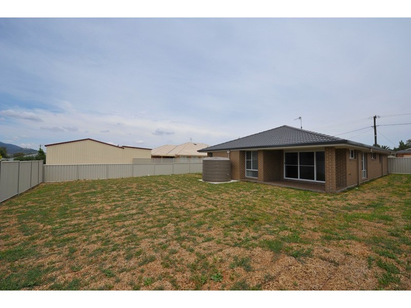 21 Wagonia Drive, Kootingal NSW 2352
