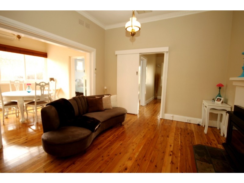 12 Raglan Street, Tamworth NSW 2340