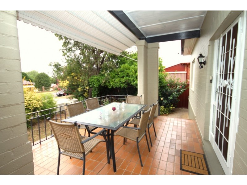 12 Raglan Street, Tamworth NSW 2340