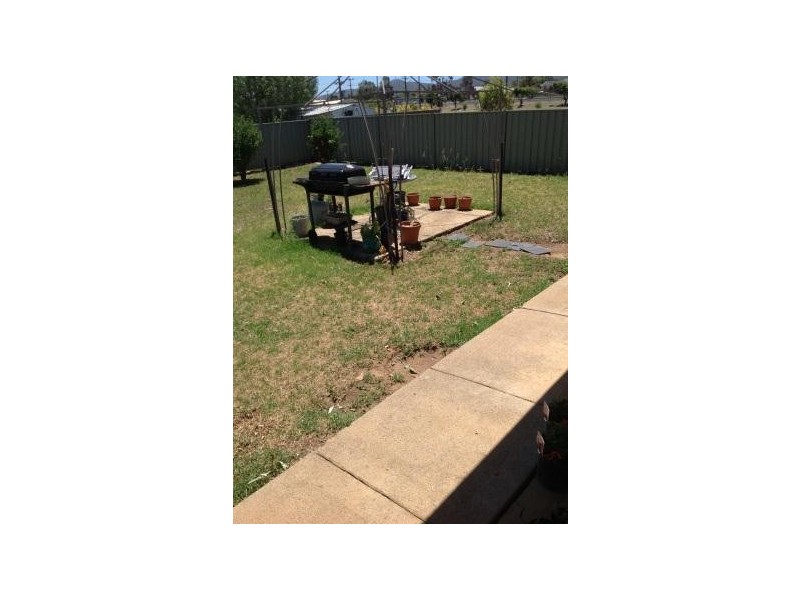 1 Kenny Drive, Tamworth NSW 2340