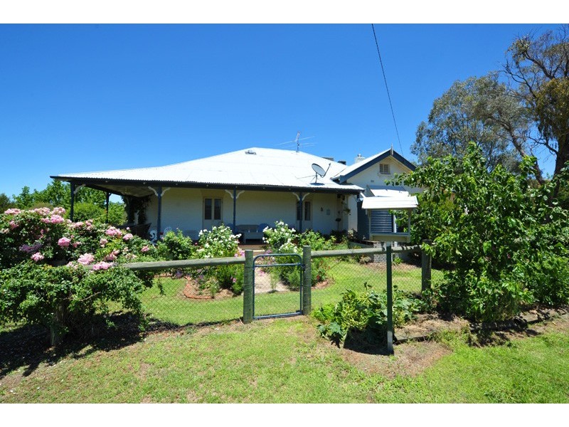 207 Sandy Road, Kootingal NSW 2352