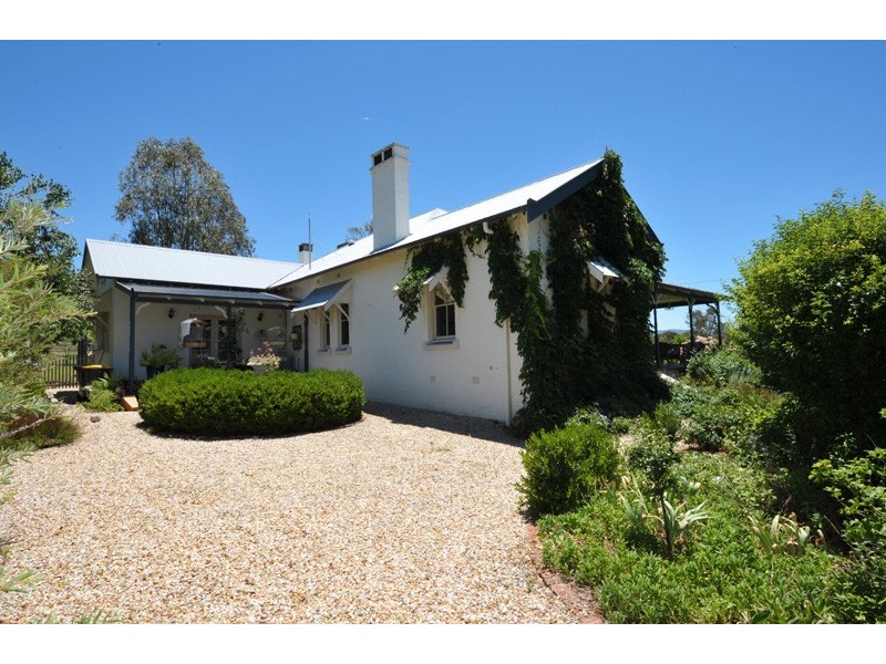 207 Sandy Road, Kootingal NSW 2352