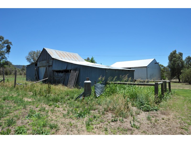 207 Sandy Road, Kootingal NSW 2352