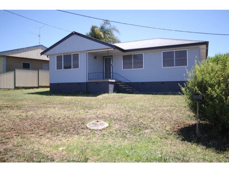 392 Armidale Road, Kootingal NSW 2352