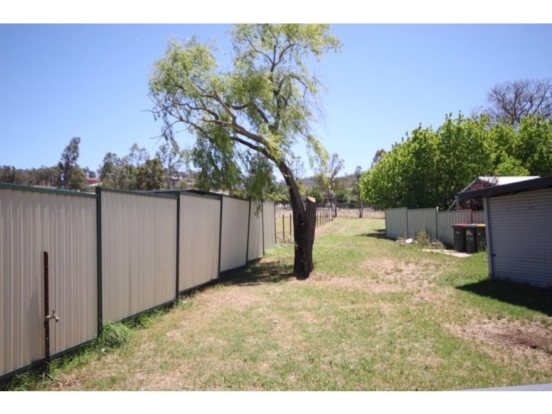 392 Armidale Road, Kootingal NSW 2352