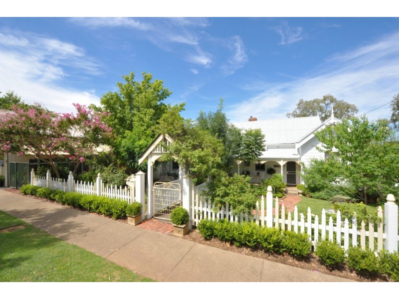 67 Upper Street, Tamworth NSW 2340
