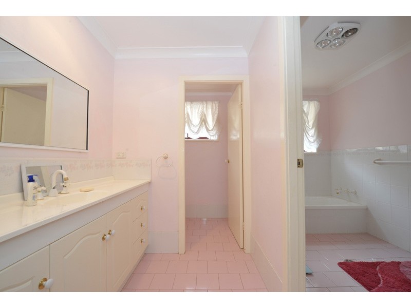 10 Ford Street, Tamworth NSW 2340