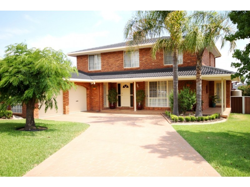 14 Camira Crescent, Tamworth NSW 2340