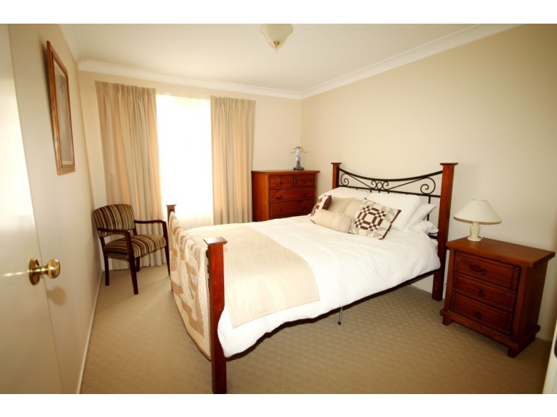 14 Camira Crescent, Tamworth NSW 2340