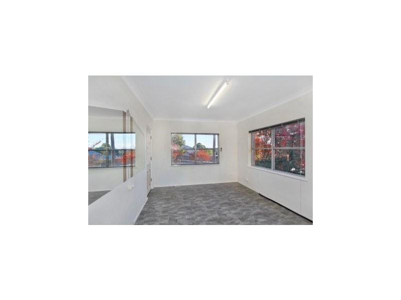 16b Carthage Street, Tamworth NSW 2340