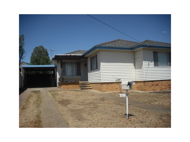 44 Mack Street, Tamworth NSW 2340