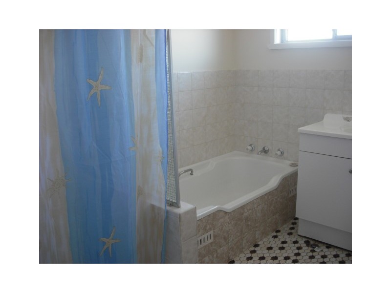 44 Mack Street, Tamworth NSW 2340