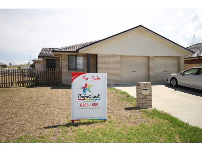 1/14 Rosella Ave, Tamworth NSW 2340