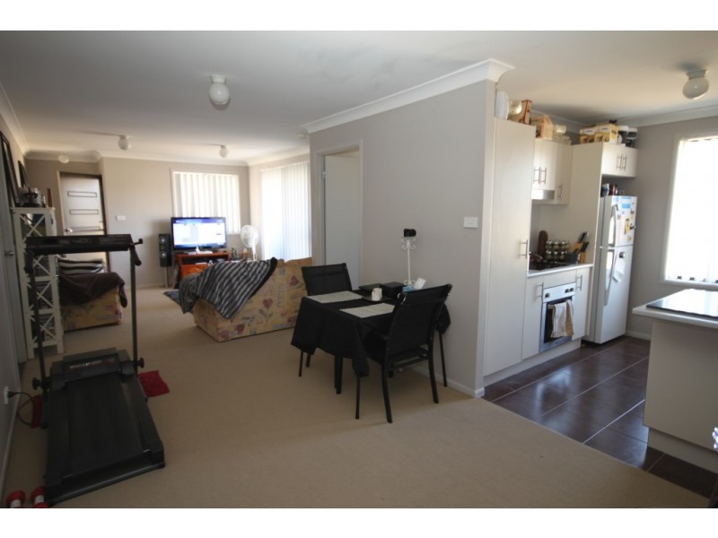 1/14 Rosella Ave, Tamworth NSW 2340