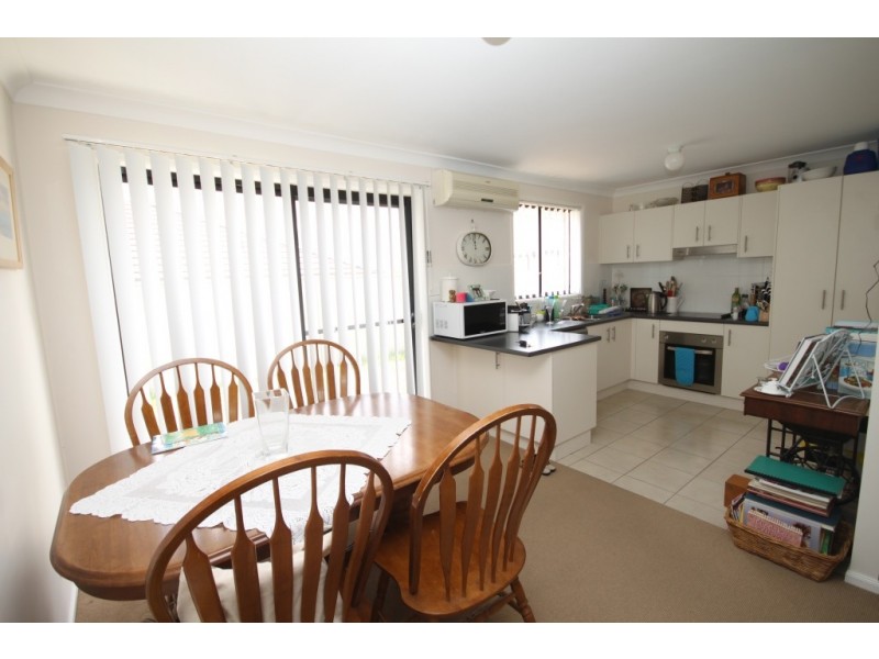 2/10 Falcon Drive, Tamworth NSW 2340